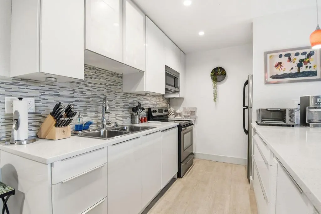 https://cdn.realtyfeed.com/cdn/127/306620989/629b32b56203d591f13a649de8643092.webp