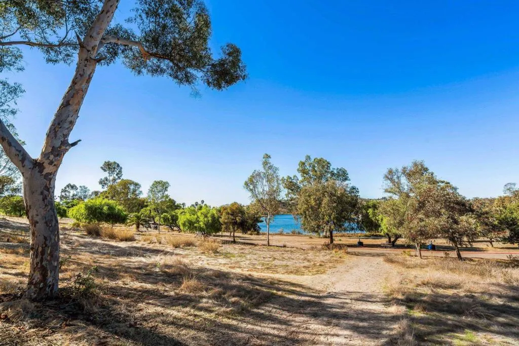 https://cdn.realtyfeed.com/cdn/127/306620989/b674bd9e3c3424f1e7aa3e5c6ee2dd03.webp