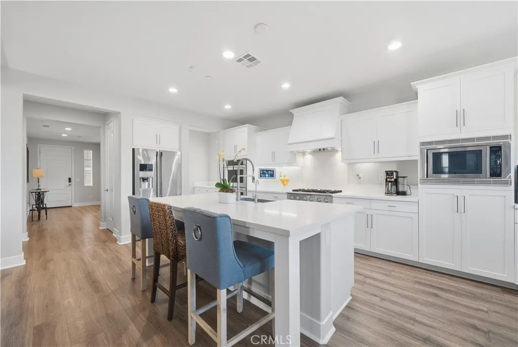 https://cdn.realtyfeed.com/cdn/127/306621017/7386a3c7d0f7aa83321ac5f20b3ff96f.webp