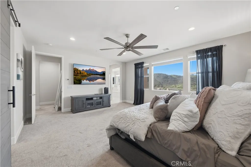 https://cdn.realtyfeed.com/cdn/127/306621017/d2f1658b697203bc65380821635e7a82.webp