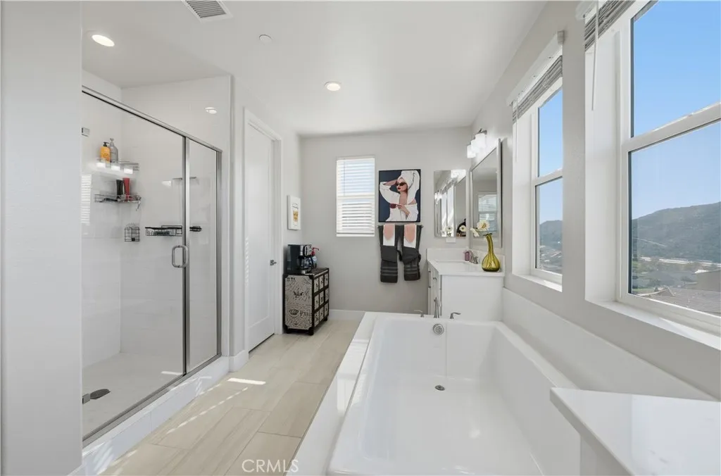 https://cdn.realtyfeed.com/cdn/127/306621017/e50ecf473b41213f14fed4108dcd9373.webp