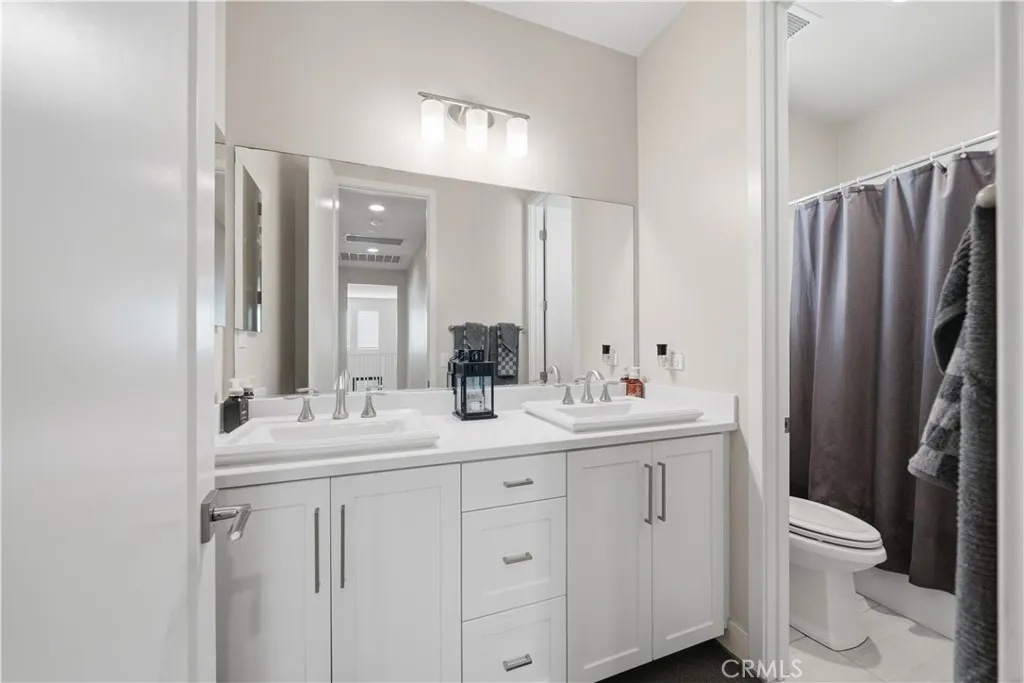 https://cdn.realtyfeed.com/cdn/127/306621017/fbeeee813e45928c0af48274509e806d.webp