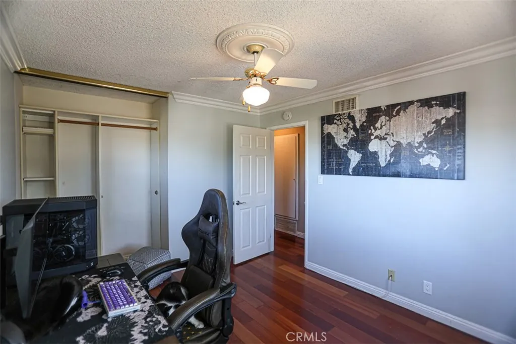 https://cdn.realtyfeed.com/cdn/127/306621056/2c8fa35b97e0eb550ab1bc6f3554a58f.webp