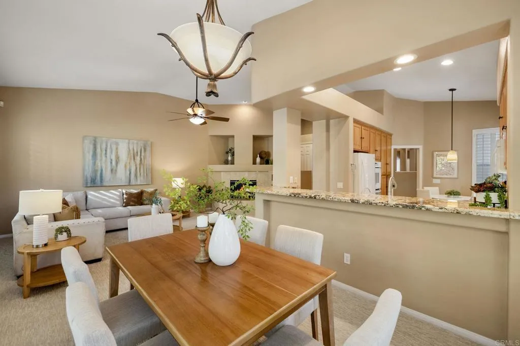 https://cdn.realtyfeed.com/cdn/127/306621062/e678c78687395ff95dc5938d67aa462a.webp