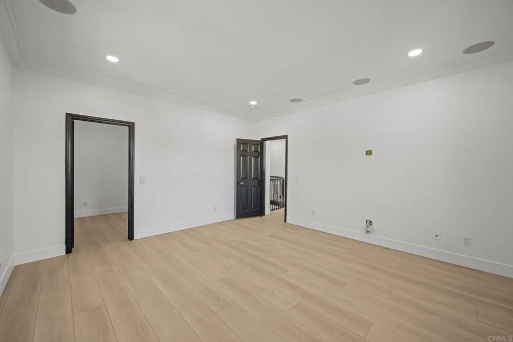 https://cdn.realtyfeed.com/cdn/127/306621088/13ff9540be9c861b4ba7486bac6479d5.webp