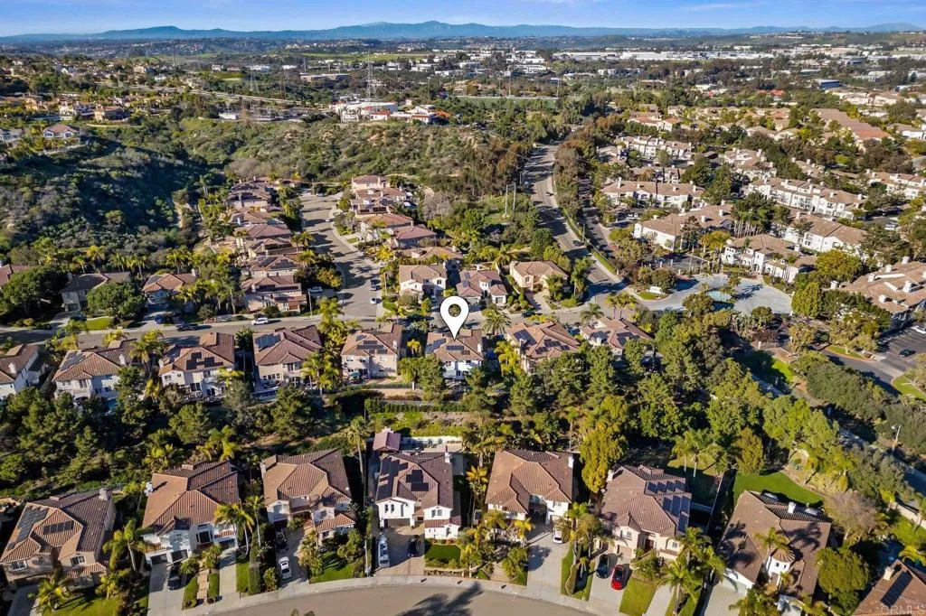https://cdn.realtyfeed.com/cdn/127/306621088/f9c127e66fbf6a360da5539e73ac412c.webp