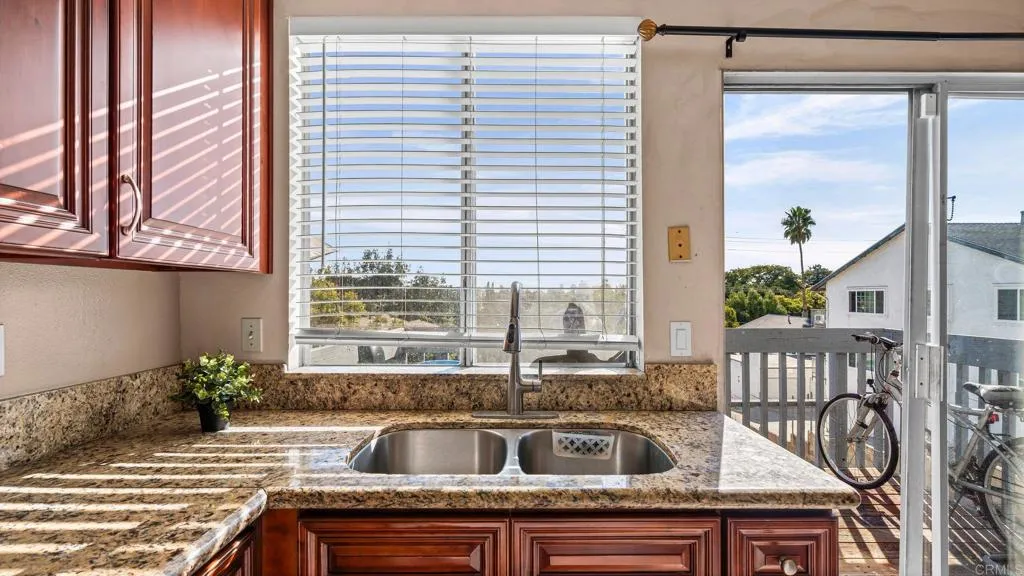https://cdn.realtyfeed.com/cdn/127/306621106/43d2ac72e87365e2f3ec61279cf805f8.webp