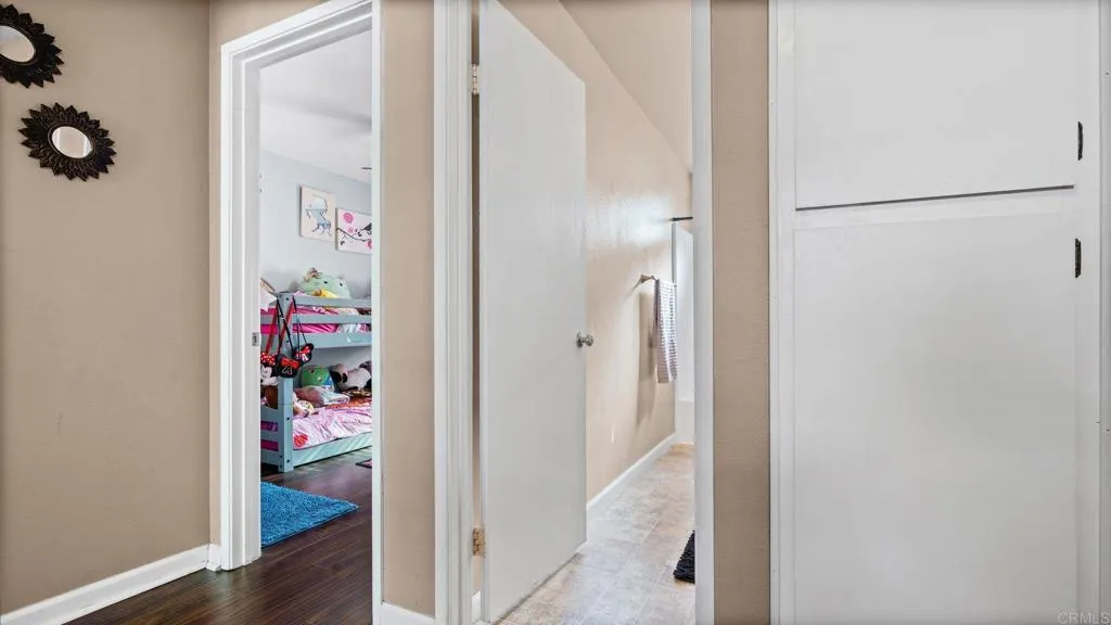 https://cdn.realtyfeed.com/cdn/127/306621106/783e3e6b42c327172a70bd900a8c4466.webp