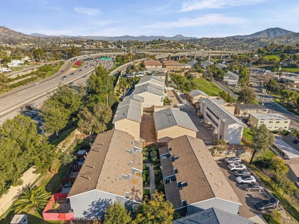 https://cdn.realtyfeed.com/cdn/127/306621106/833e258e9c7eb1fa29d93c300d2415d2.webp