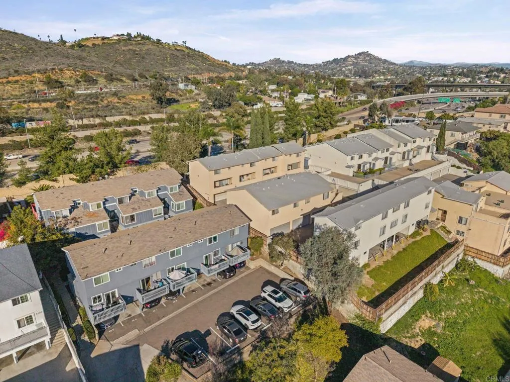 https://cdn.realtyfeed.com/cdn/127/306621106/c6ebebb450ab53980bbeb886591f6dc7.webp