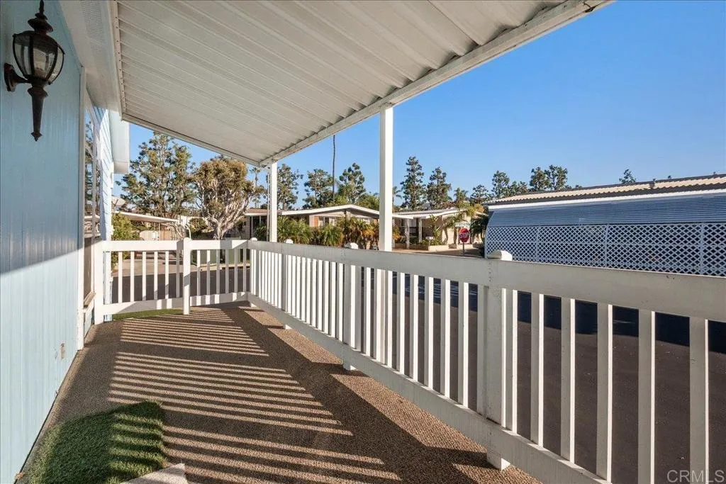 https://cdn.realtyfeed.com/cdn/127/306621122/ce8e173e4d6798118bcea2cde138a401.webp