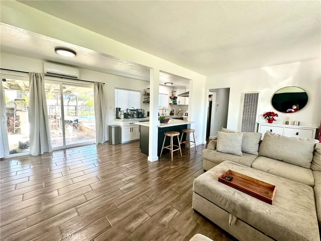 San Bernardino, CA 92404