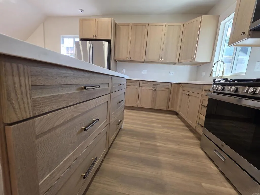 https://cdn.realtyfeed.com/cdn/127/306621168/d4a559fbfc29e5b72165a4836580e38e.webp