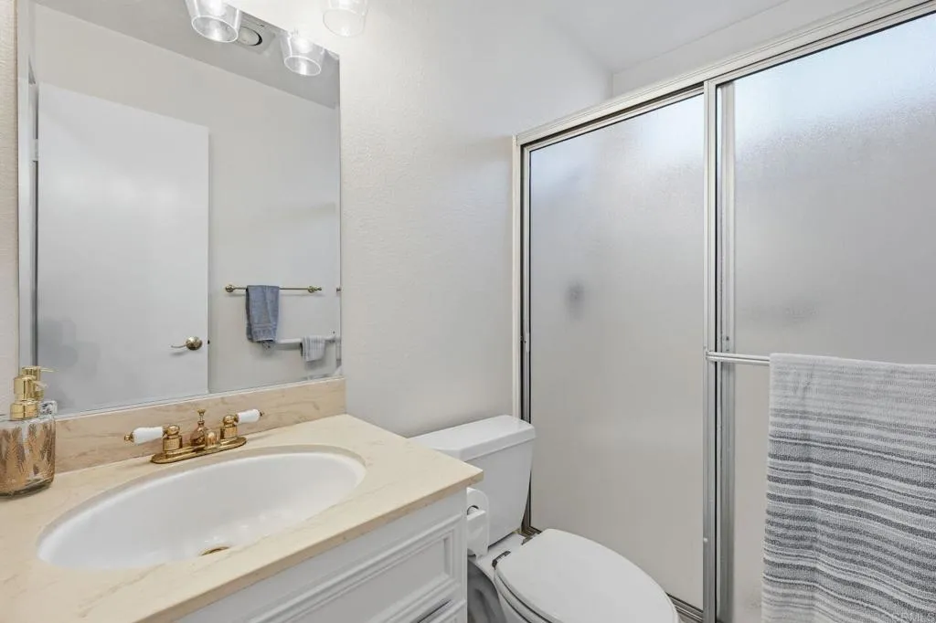 https://cdn.realtyfeed.com/cdn/127/306621207/225fc7406697c2204f14c38e2fb3820e.webp