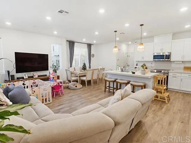 Photo #4: PTP2600440 Listing: Photo #4