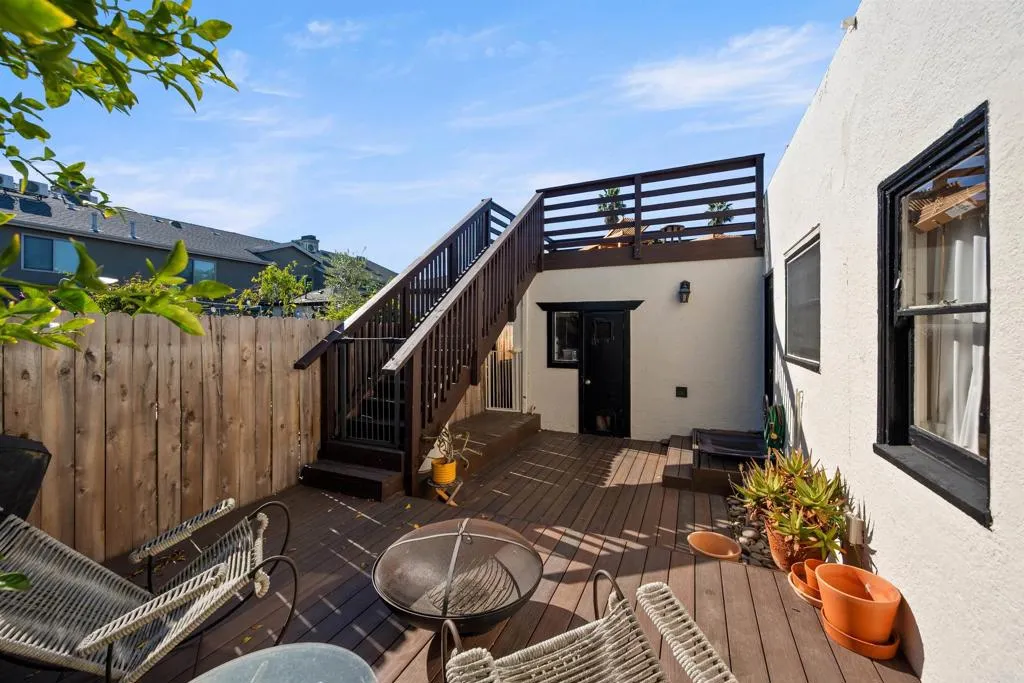 https://cdn.realtyfeed.com/cdn/127/306621231/284032323df5166ab9cc35379ff3af6e.webp