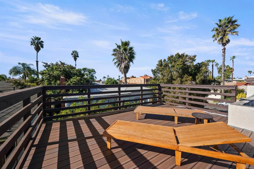 https://cdn.realtyfeed.com/cdn/127/306621231/db6d6756402ade52667c997db38a0498.webp