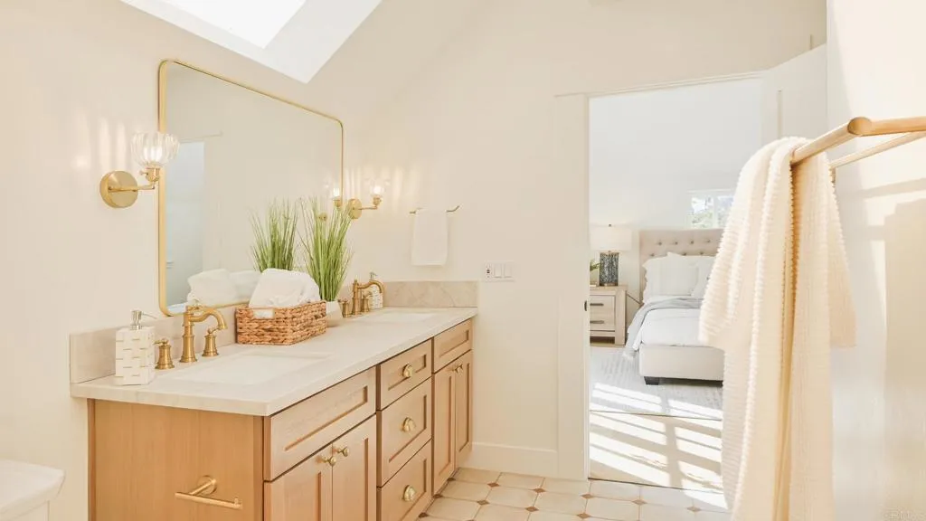 https://cdn.realtyfeed.com/cdn/127/306621306/f1b024c062de6b9582876502725e279a.webp