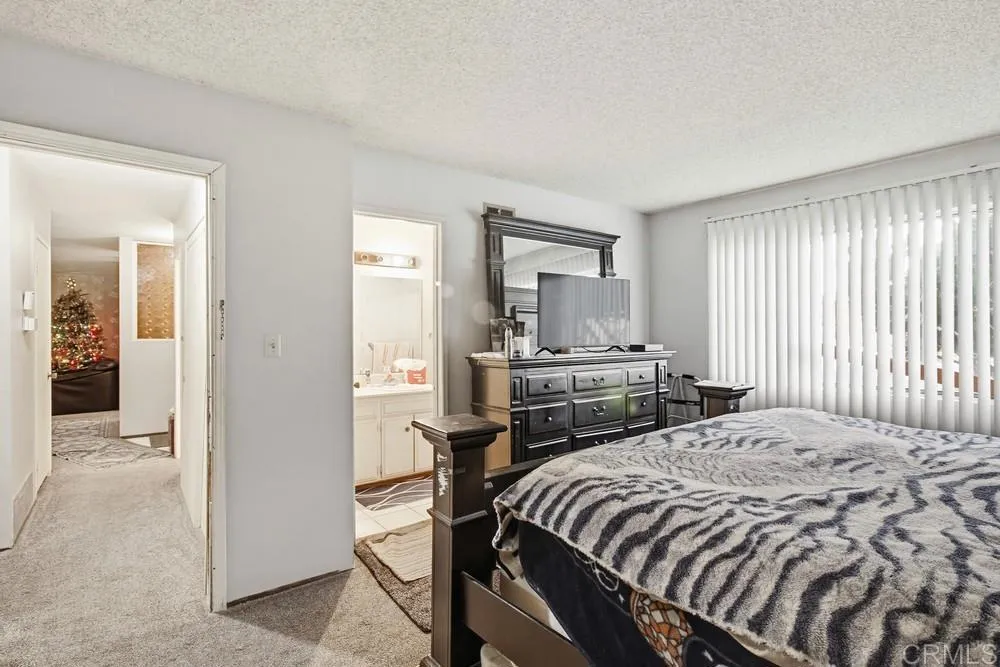 https://cdn.realtyfeed.com/cdn/127/306621326/93135cca9feac00b1d50549db348cba6.webp