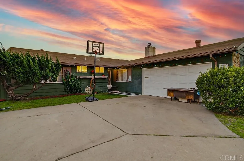 https://cdn.realtyfeed.com/cdn/127/306621326/af04bc743f0799a0170113c6bee5889e.webp