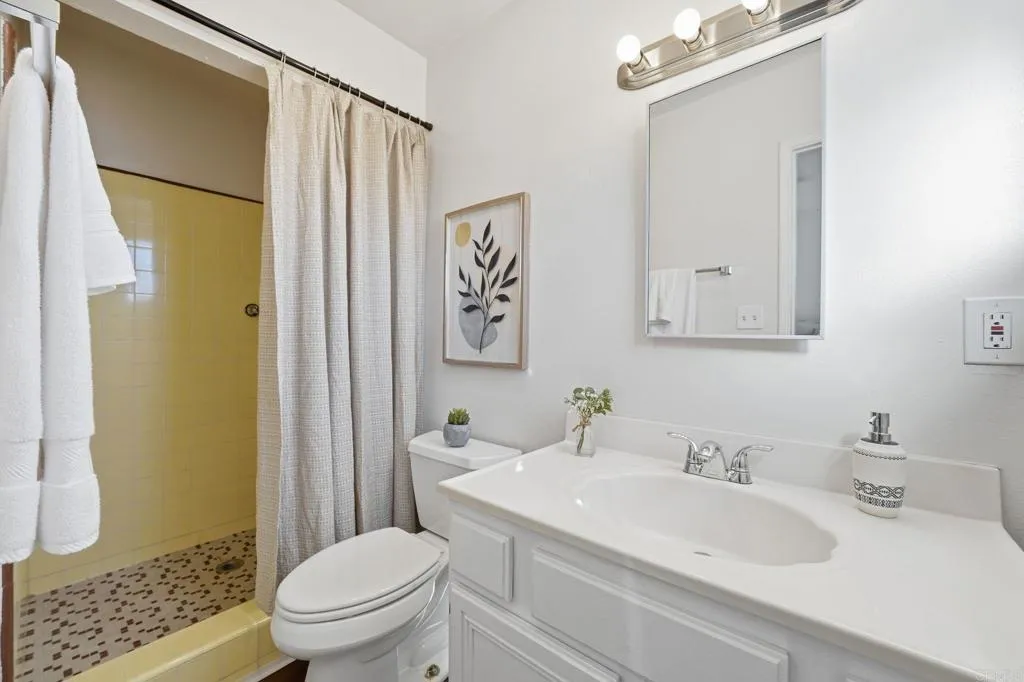 https://cdn.realtyfeed.com/cdn/127/306621331/3812a2041e67bd67f5ad621cdbd8934c.webp