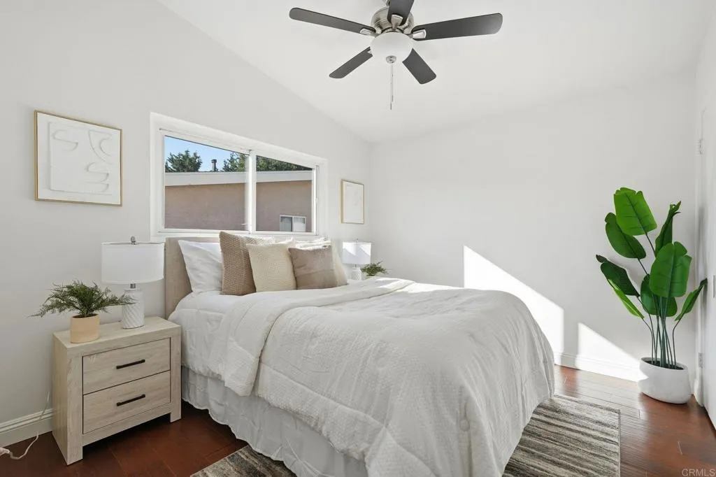 https://cdn.realtyfeed.com/cdn/127/306621331/fc77c4ab5995bac66b07572d54fc4379.webp