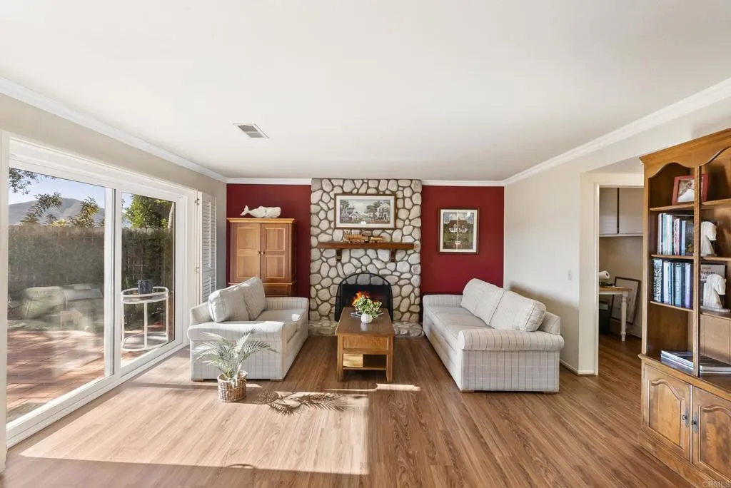 https://cdn.realtyfeed.com/cdn/127/306621393/7e0d1441c37ea669383e9ecc1e5127f9.webp