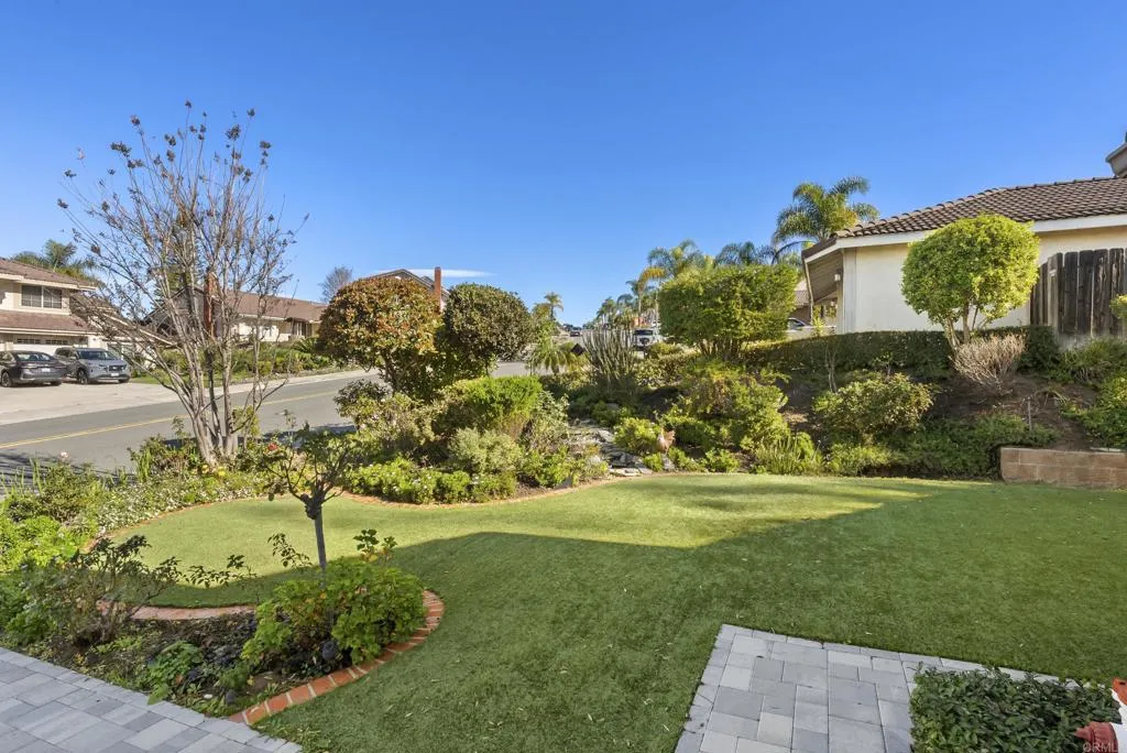 https://cdn.realtyfeed.com/cdn/127/306621393/e2846a2ede247ddba4192139d1a9fbe9.webp