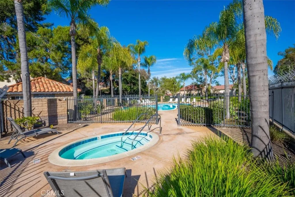 https://cdn.realtyfeed.com/cdn/127/306621405/2588da0dec969e1377530ebf750531dc.webp