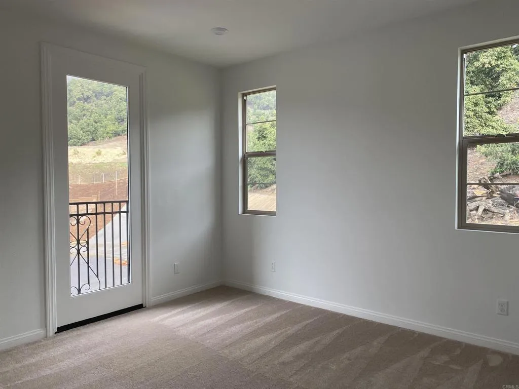 https://cdn.realtyfeed.com/cdn/127/306621449/e86a7a1ddb0d61f95ee11d7ab380264f.webp