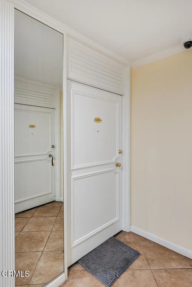 540 Kelton Avenue Unit 201, Los Angeles, CA 90024 - Photo 3 of 23, Los Angeles, CA