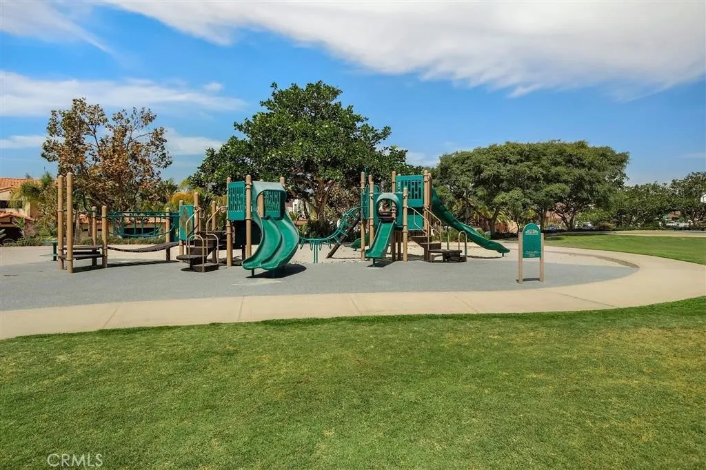 Photo #30: OC26009516 Listing: Photo #30