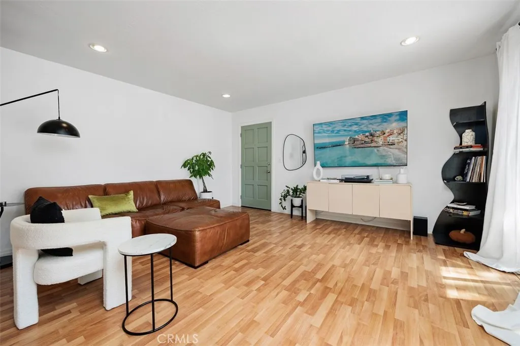 Photo #6: OC26009516 Listing: Photo #6