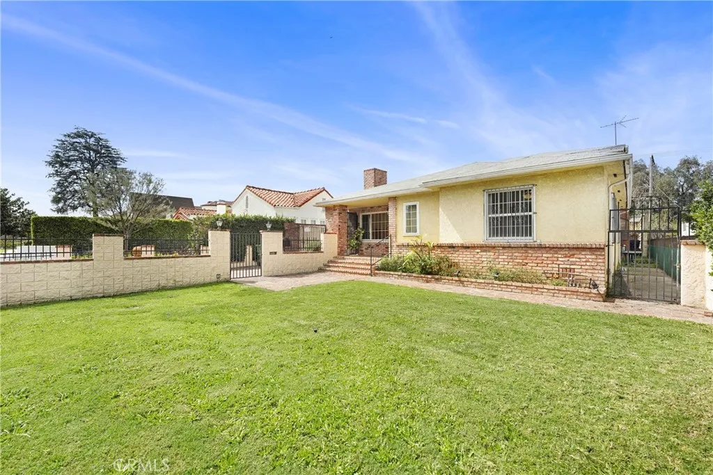 1009 Rimpau, Los Angeles, CA, 90019