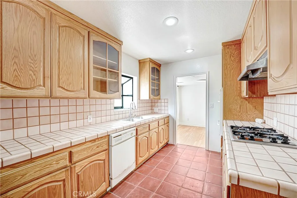 1009 Rimpau, Los Angeles, CA, 90019