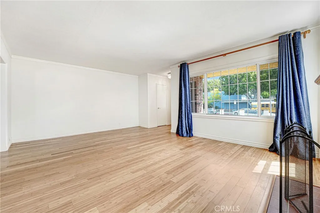 1009 Rimpau, Los Angeles, CA, 90019