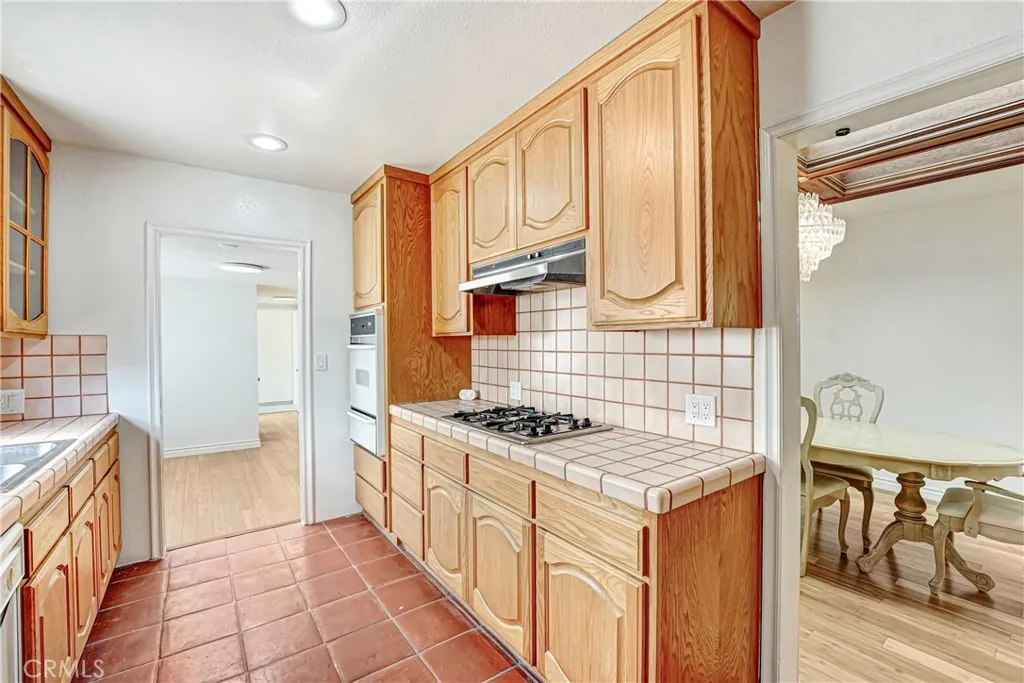 1009 Rimpau, Los Angeles, CA, 90019