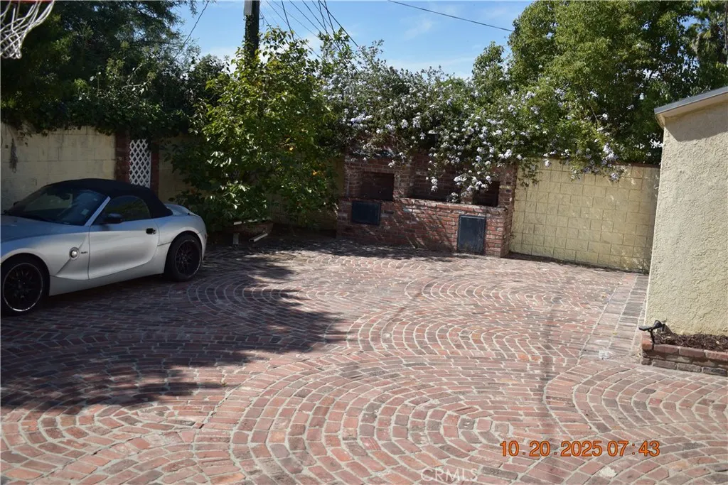 1009 Rimpau, Los Angeles, CA, 90019