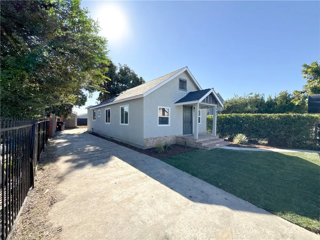 2442 E 114th Street, Los Angeles, CA 90059 - Photo 3 of 23, Los Angeles, CA