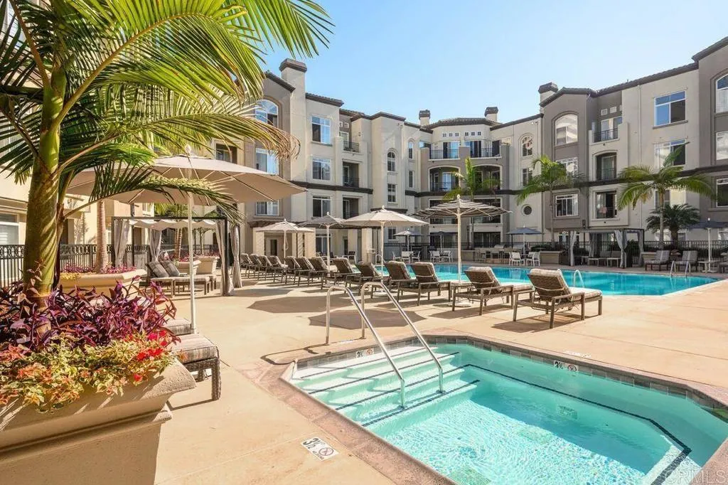 https://cdn.realtyfeed.com/cdn/127/306621525/75d316d248e08aa3c03e2024f54c2c04.webp