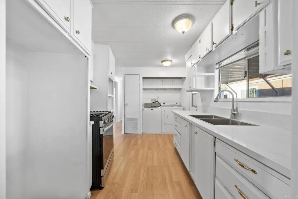 https://cdn.realtyfeed.com/cdn/127/306621589/24a039748f1c9d52d33797a1298ece01.webp