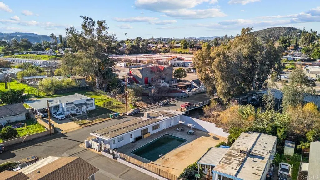 https://cdn.realtyfeed.com/cdn/127/306621589/c3ac517c63b16ca93d2cae0659dc8691.webp