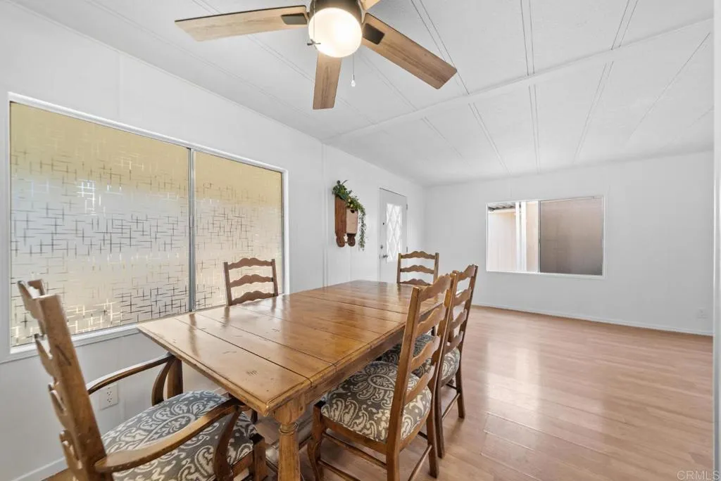 https://cdn.realtyfeed.com/cdn/127/306621589/f267a32603ea66362f7814cf4251227b.webp