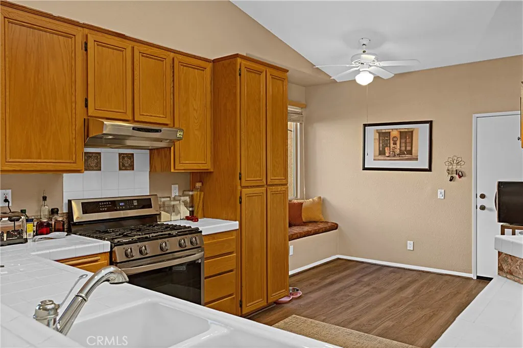 https://cdn.realtyfeed.com/cdn/127/306621609/77348a1f6a3ffa567304219606cc2373.webp