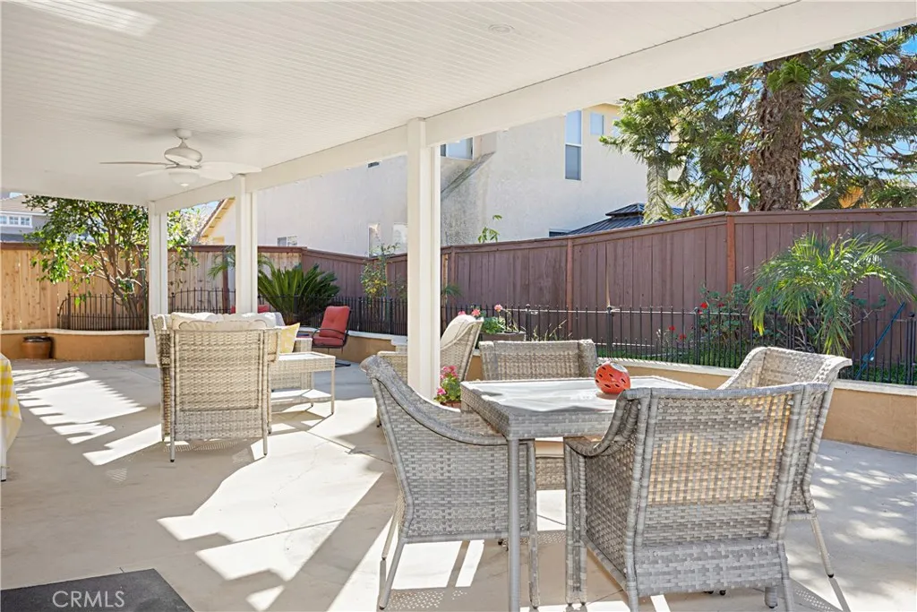 https://cdn.realtyfeed.com/cdn/127/306621609/cf1efc6e9f62b096c50bad96f32da0c5.webp