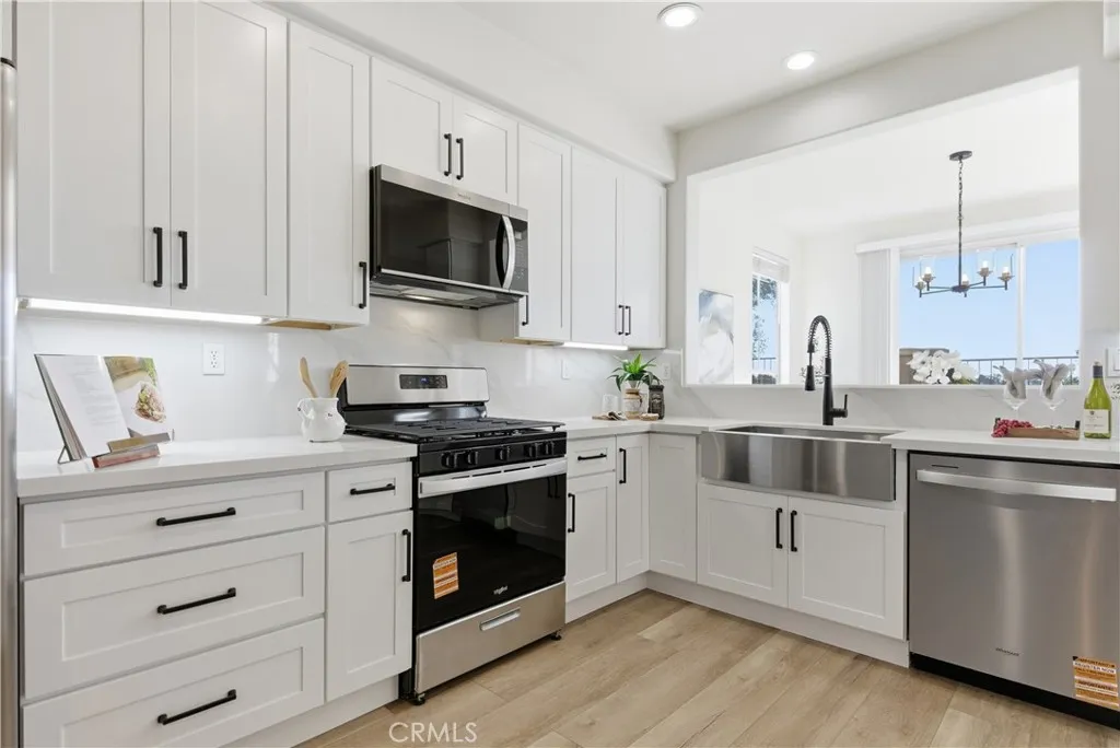 https://cdn.realtyfeed.com/cdn/127/306621620/0ac16b928ca27b4aa1373d6a24a9ee25.webp