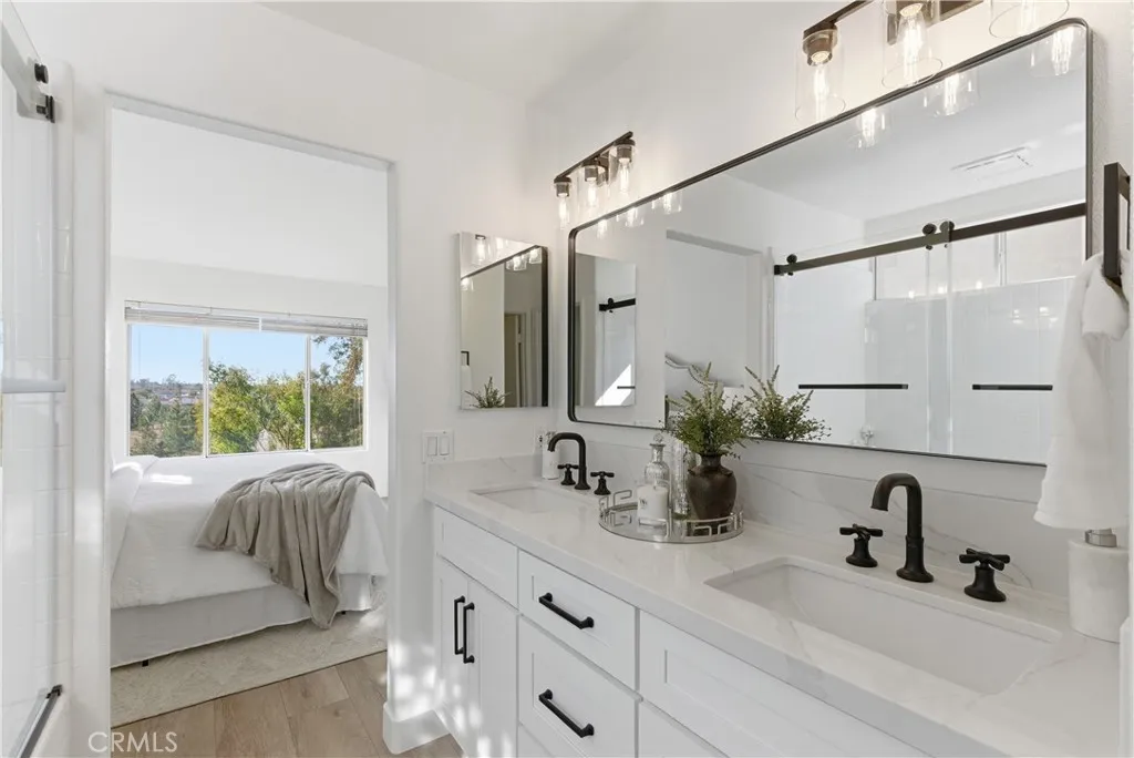 https://cdn.realtyfeed.com/cdn/127/306621620/3a4d84b8ab00e30ab7f6356c45bbd822.webp