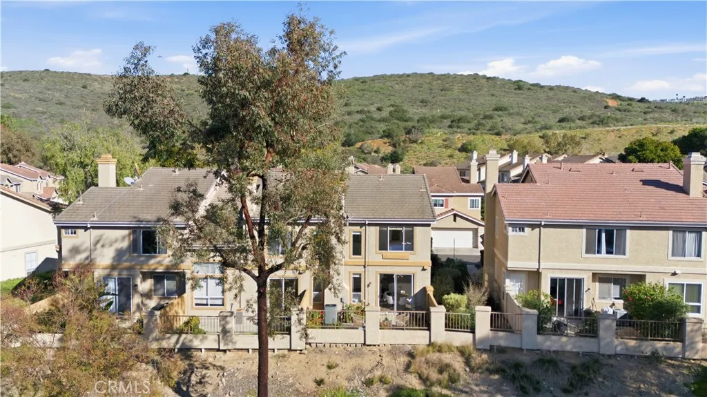 https://cdn.realtyfeed.com/cdn/127/306621620/9ba27626f2412798855c31f713e14aed.webp