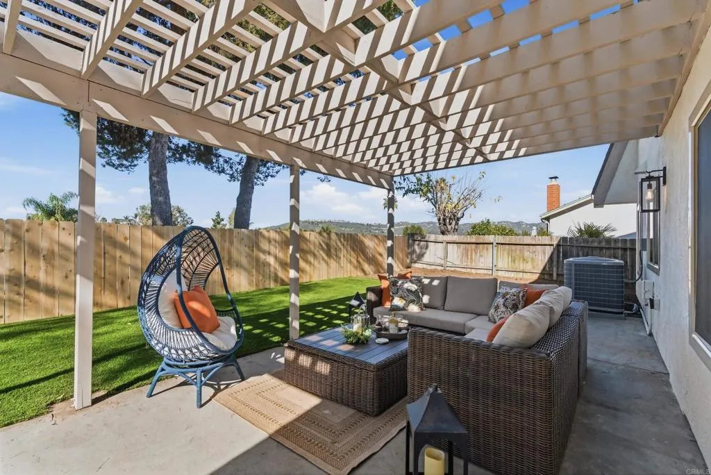 https://cdn.realtyfeed.com/cdn/127/306621634/1580f418f219dd057c3d0fab179897f1.webp