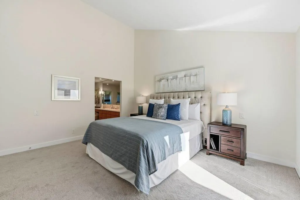 https://cdn.realtyfeed.com/cdn/127/306621636/95e8ddb68b4acb958fac88ae093b21e3.webp